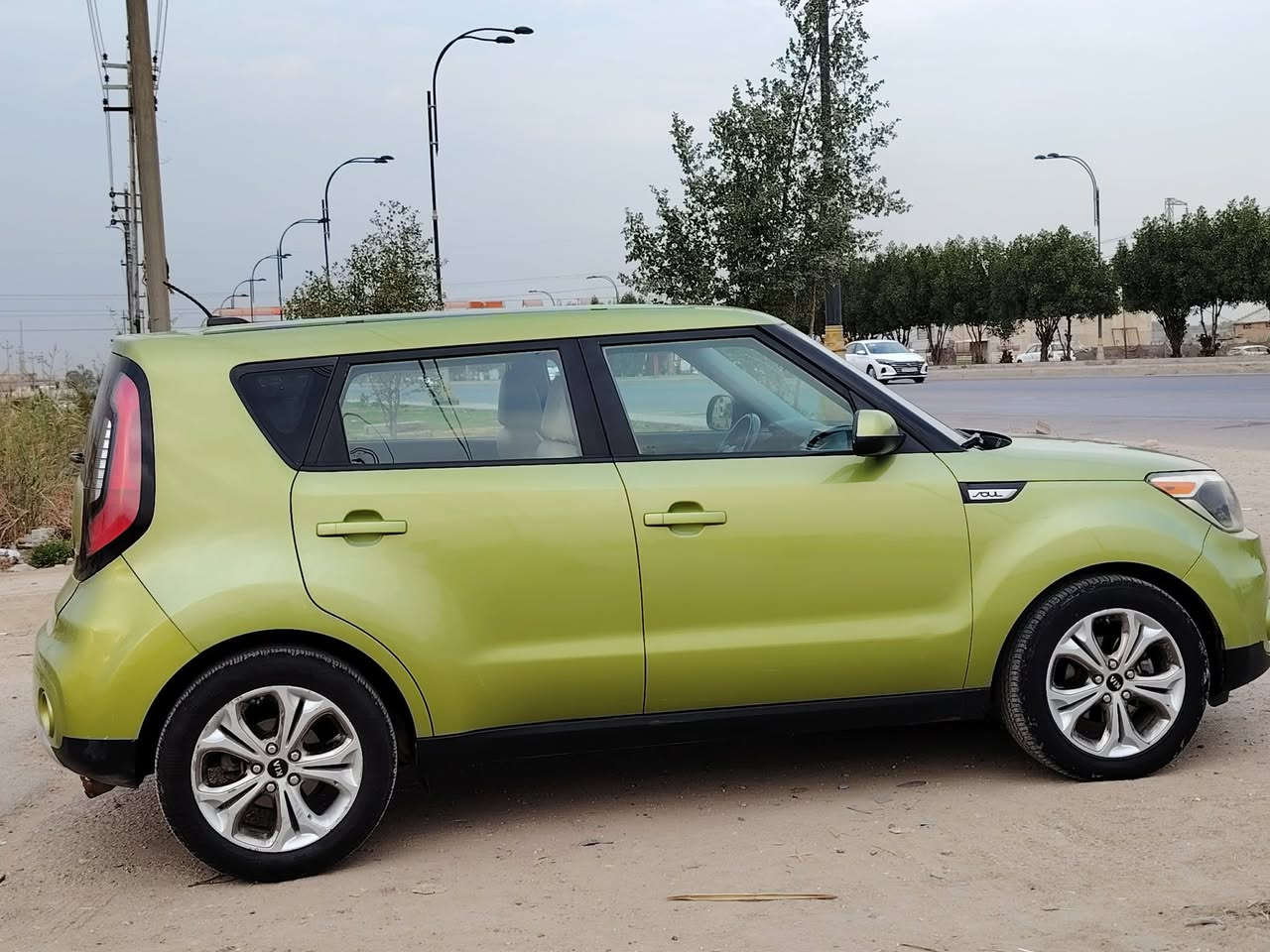 السلام عليكم صول 2018حادثه بس جاملغ امامي وباب كلير محرك 2000مامفتوح رقم سليمانيه باسمي بدون دواخل السعر 113وبيها مجال ***********
