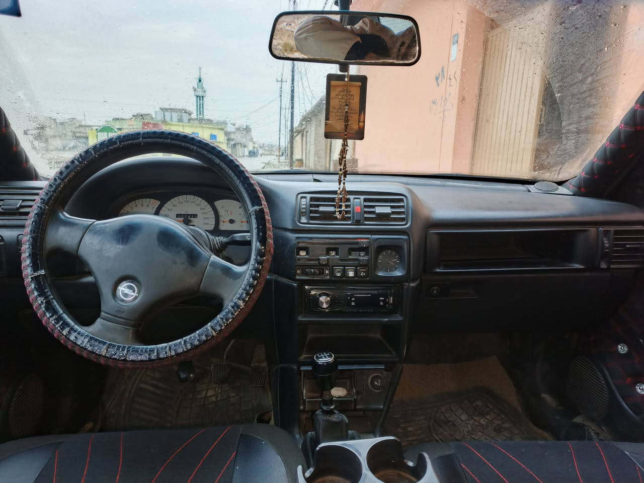 سياره حجم 18 موديل 92 محرك كير شرط شرط التحويلا لسعر 42 و مجال رقم تلفون *********** مكان موصل الساده البعويزه
