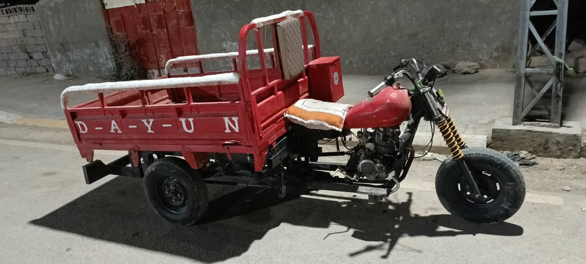 دايوان كلك موديل 15محرك وشاصي مكفولات سعر 650 وبيها مجال ***********واسط النعمانيه
