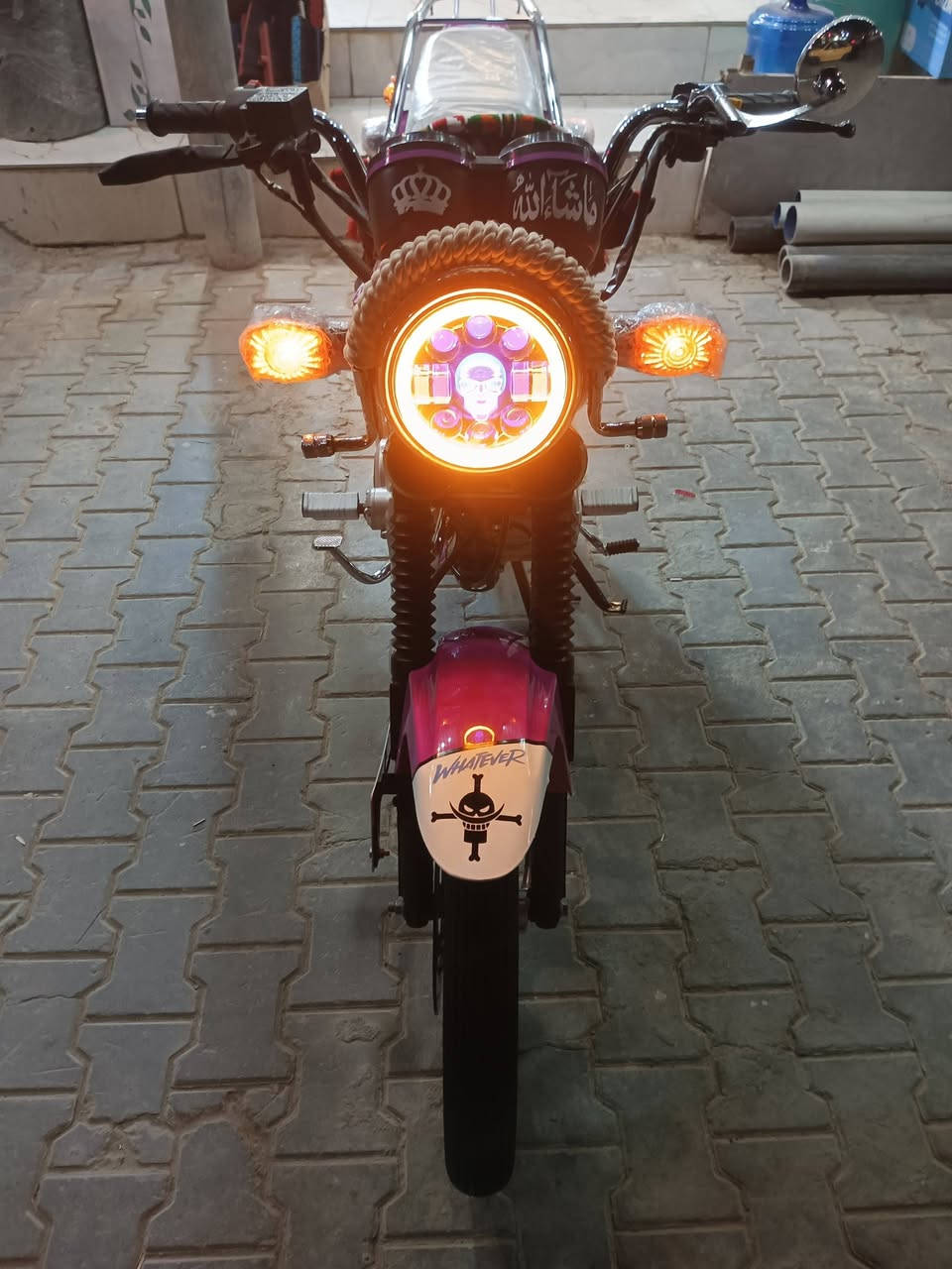 سلام عليكم دايون عضم مديل 23
مكفوله كفاله عامه من كلشي
مابيه كل نقص وجاهزه
نصبه شكل ماشالله تموت
مكاني كربلاء امن داخلي  قرب سيد محمد
سعر خاص و تصل وابيك اخيرر ودلل
رقم تليفوني *********** 💁‍♂️؟# 
                 🤳
