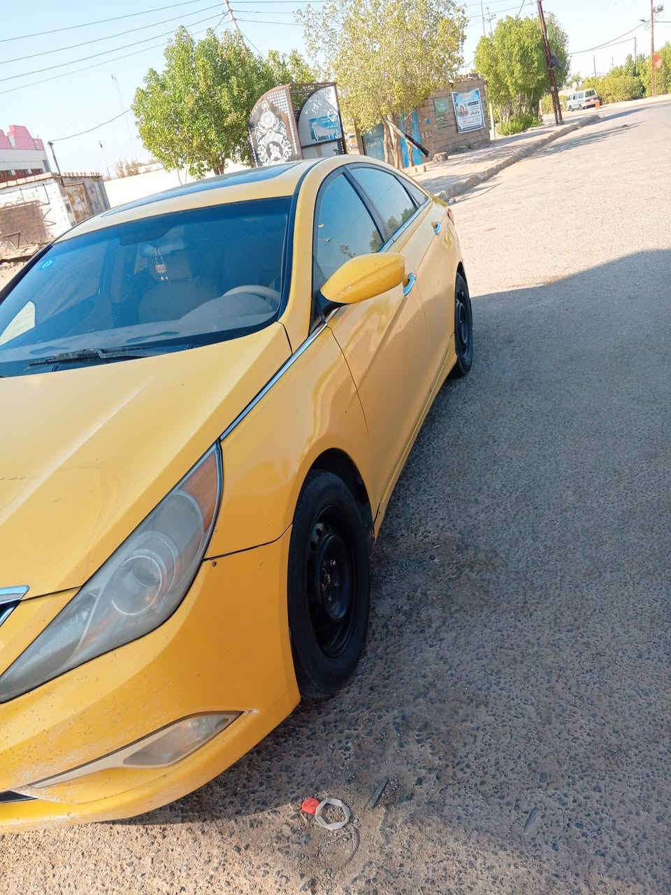 سلام عليكم سوناتا وارد امريكي مديل 2011فول موصافات  علمن السياره مضروبه السعر 75وبيهه مجال للشراي رقم ***********
