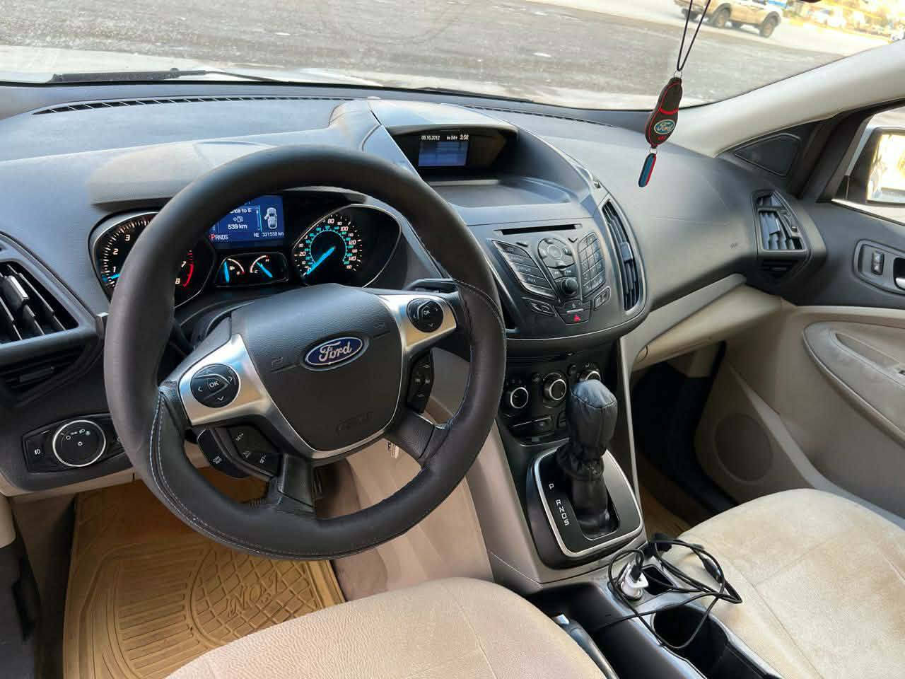 فۆرد ئیسکەیپ 2013 شەریکەی نیڤا خەلیجی دەبڵ ئەکسل بێ بۆیاغ شغال فوول مواسەفات گێڕو مەکینەی بێ عەیب بەس سڵایت نیە بە ناو خۆمان هەمووی نوێیە 2030
***********
*********** شوێن حاجیاوا رانیە نرخی 95 گەڵاو معامەلەی برایان رانية, السليمانية
