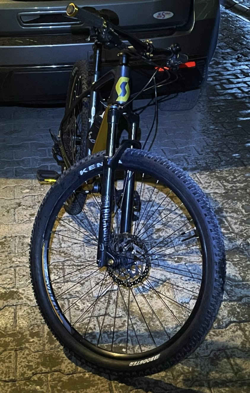 السلام عليكم
SCOTT 2023🇨🇭…
حجم 29 فريم L
shimano بريكات sram سستم سرع
دبل كشن + نظام دبل امامي Rockshok تحكم هواء
مكينة 12*1
السعر 650 الف🔒
موقع الدراجة بغداد 📍
للاستفسار...
***********
