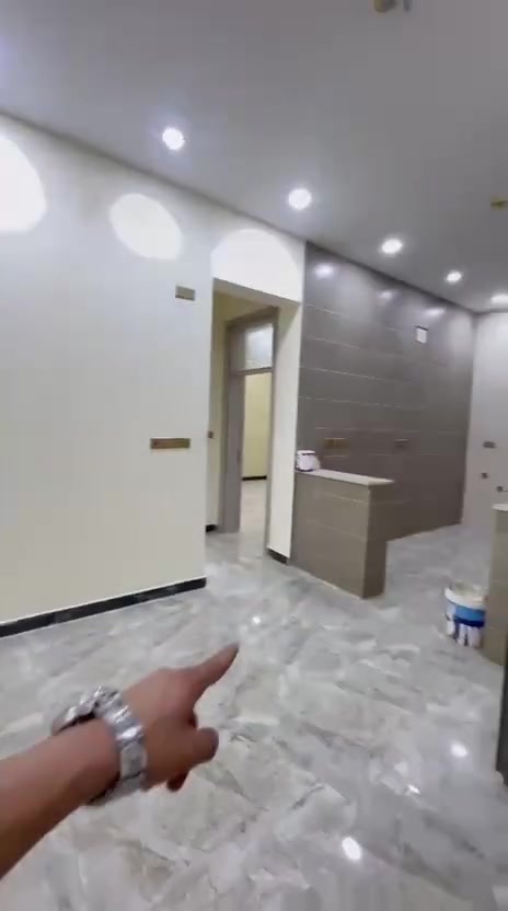 🏠 شقة للإيجار – المنصور / حي المتنبي

🔹 المساحة: 100 
🔹 الطابق: أرضي
🔹 مدخل مستقل
🔹 صالة واسعة
🔹 مطبخ
🔹 غرفتين  نوم
🔹 خدمات متكاملة
ايجار مليون و100 مجال 
*********** هـ
