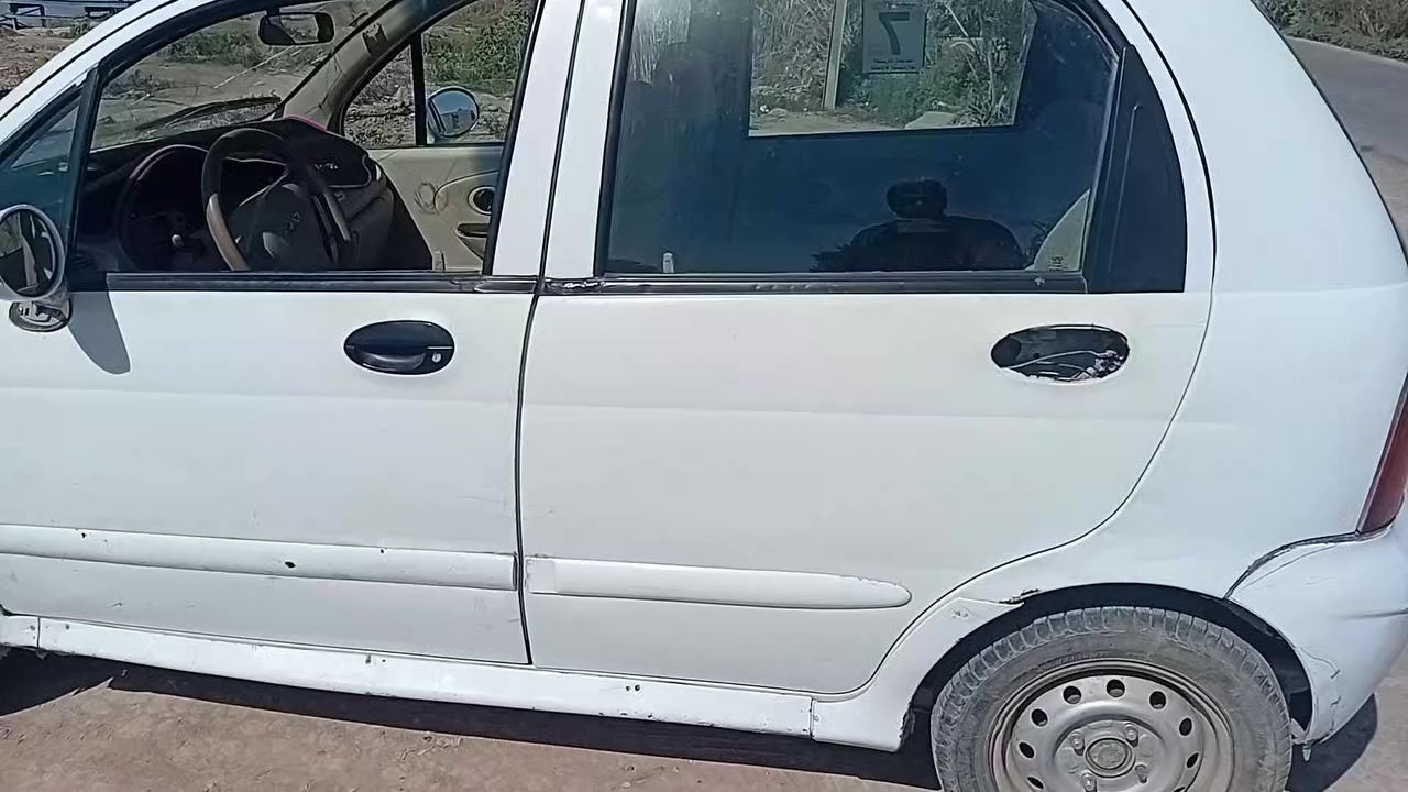 السلام عليكم كيوكيو للبيع موديل ٢٠٠٩ رقم بغداد عليها غرامه ٤٠٠ الف تنزل من سعرها سعره ٢٢ وبيها مجال شرط التحويل عنوانها ديالى  جديدة الشط ***********
