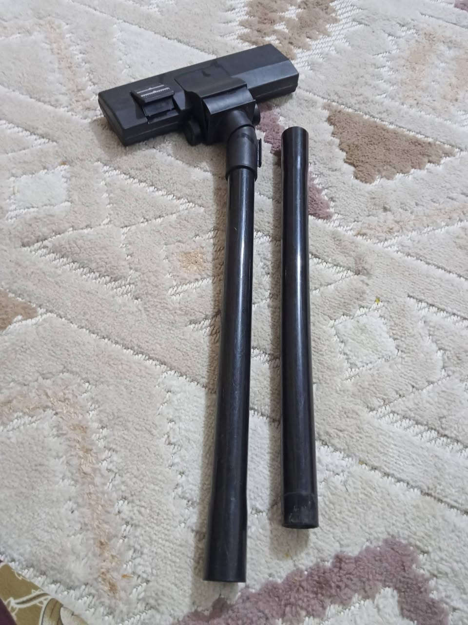 مكنسة كهربائية للبيع نظيفة استخدام جداً قليل 
مكنسة ام الفلترين والواير طوله 5 م
السعر 75 وبيها مجال بسيط


**إذا كنت صاحب هذا الإعلان وتريد حذفه لأي سبب، رجاءا أرسل رسالة إلى الدعم الفني**