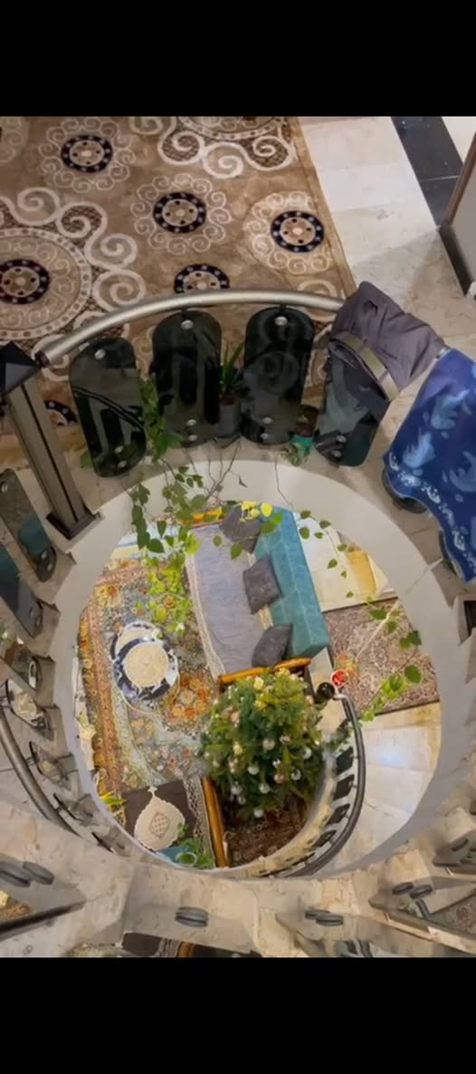 بسم الله الرحمن الرحيم
توكلنا على الله
دارلللبيع  
بسعر خيالي  
المساحه ١٩٠ متر
واجهه البيت  ٤فقط الكراج  بعد الكراج يفتح بمساحه ١٢
البيت مدخلين مدخل على المطبخ ومدخل على الصاله 
يحتوي على ٤نوم صاله استقبال حوالي  صحيات الطابق الأول والثاني
يحتوي على ٢ترك
بالكون الطابق الثالث مخزن
البيت بناء حديث جدا درجه اولى وبسعر مناسب جدا
الرفت ٦٠  
طابو صرف
الموقع المشتل النفط
للاستفسار الاتصال
***********
وتساب خاص
