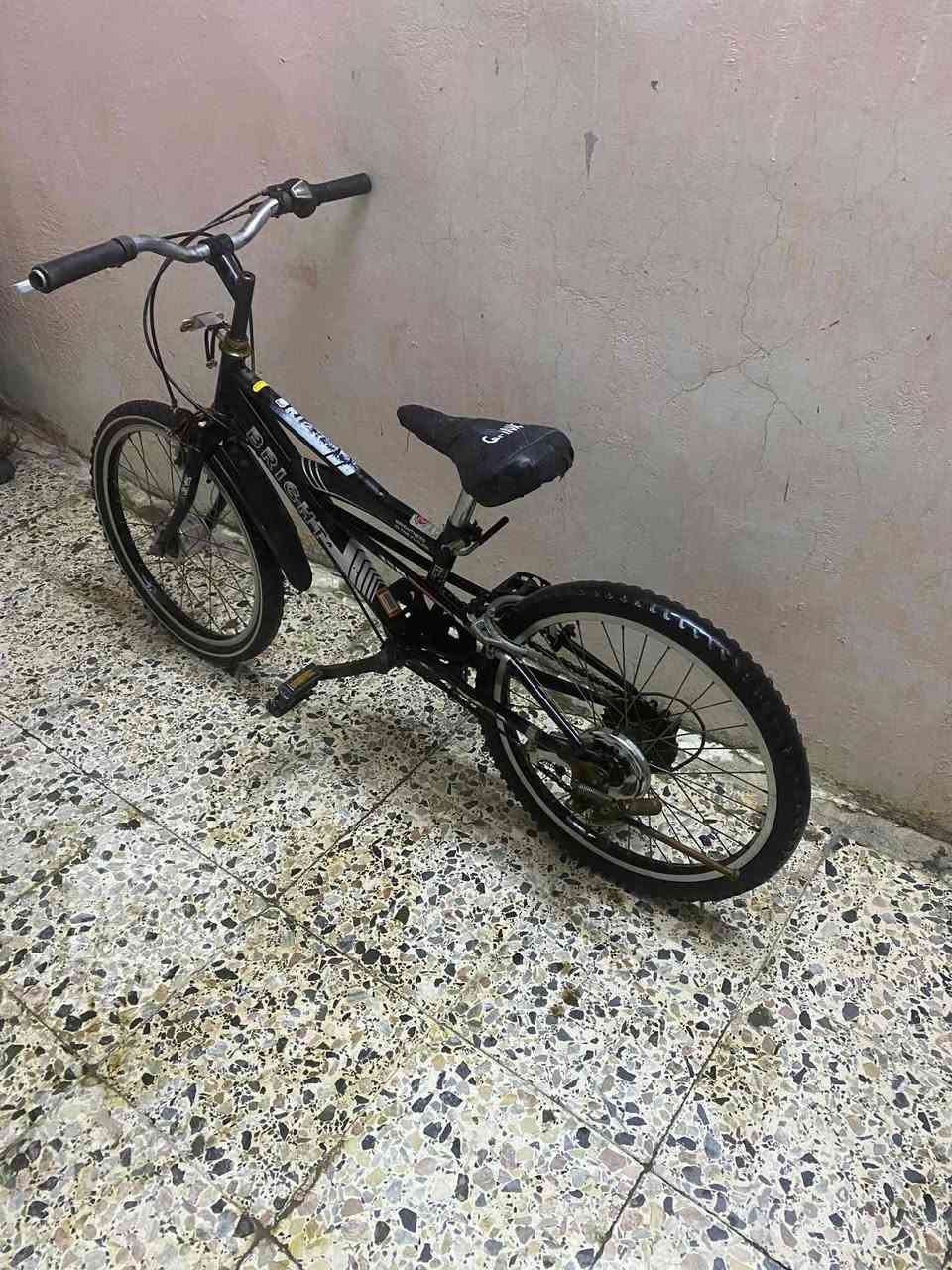اسلام وعليكم بايسكل للبيع حجم 20 البايسكل بي كير بايسكل نضيف السعر 60وبي مجال المكان حي البكر 
الرقم اسيا ‏‪0778 368 3335‬‏
