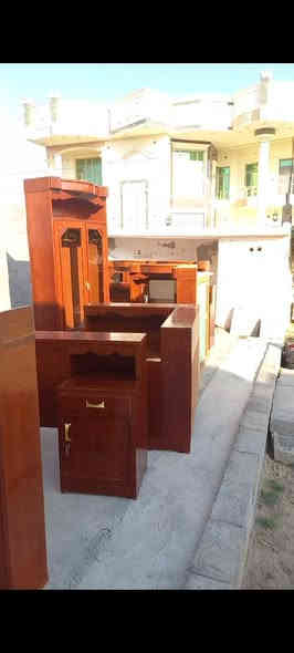 غرفة اخشاب للبيع مثل ما موضح بصوره مكان الخالديه سجاريه لاستفسار ***********
