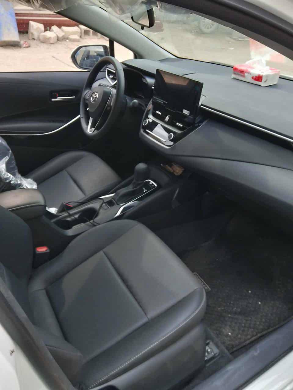 السلام عليكم سيارة للبيع نوع كورلا هايبرد استلام شركة موديل 2025 ماشيةفقط 6000 فول مواصفات للاستفسار اكثر الاتصال على الرقم *********** رقمها بغداد
