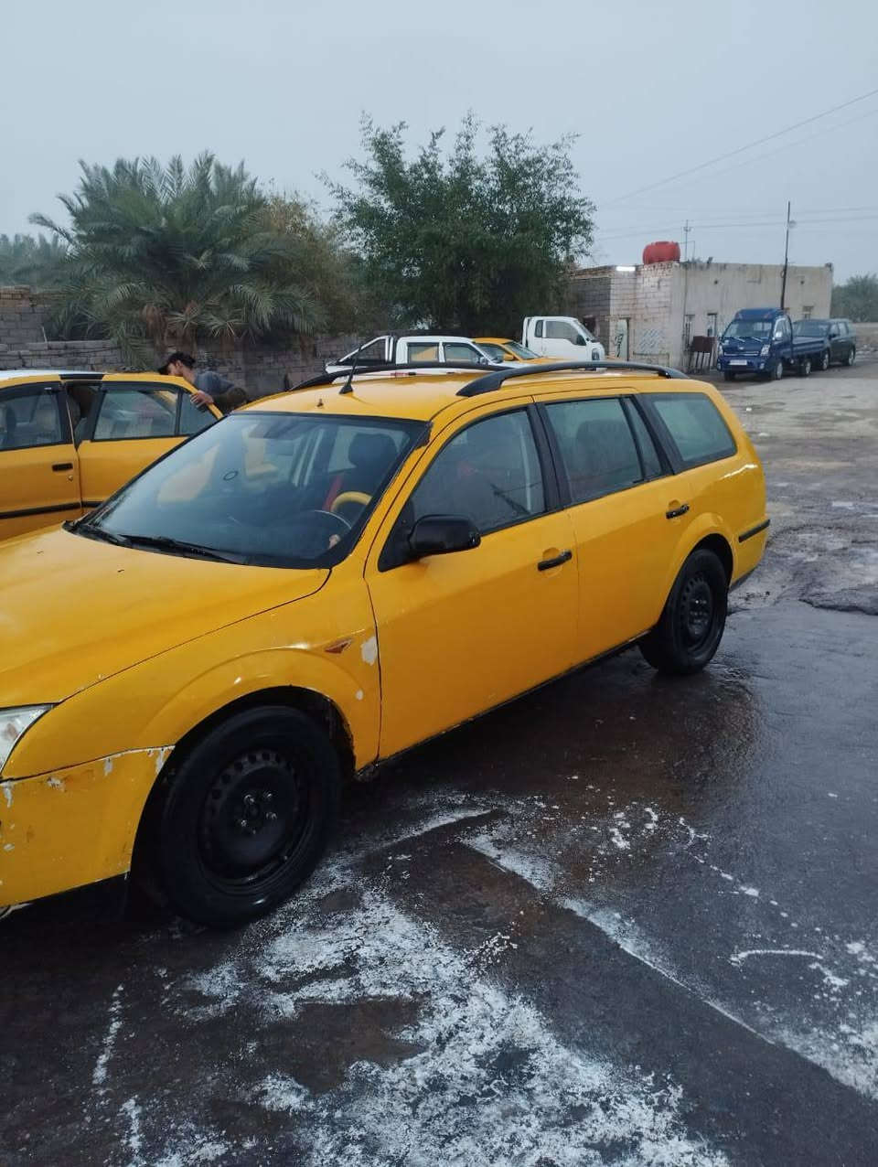 اسلام عليكم اخوان بيع  او مراوس بكيه جنبي او فتون فوردمونديو موديل 2007رقم الماني ذي قار تكسي سياره نضيفه عل وضع الشركه محوره كامري 2000 دواخل كلش نضيفه سنترلك شركه مكفوله  من الدعاميه لدعاميه سعر35وبيه مجال راعي السياره موجود اومامطلوبه غرامات بس عشر الاف دينار بلمرور. وشراي بي خير ويدلل سنويه ساقطه من 21 مكاني ناصريه رقم ***********
