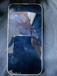 ايفون13  ذاكرة 128  بطارية88  شرق اوسط  مشتري قبل6اشهر من الوكاله  جدي...