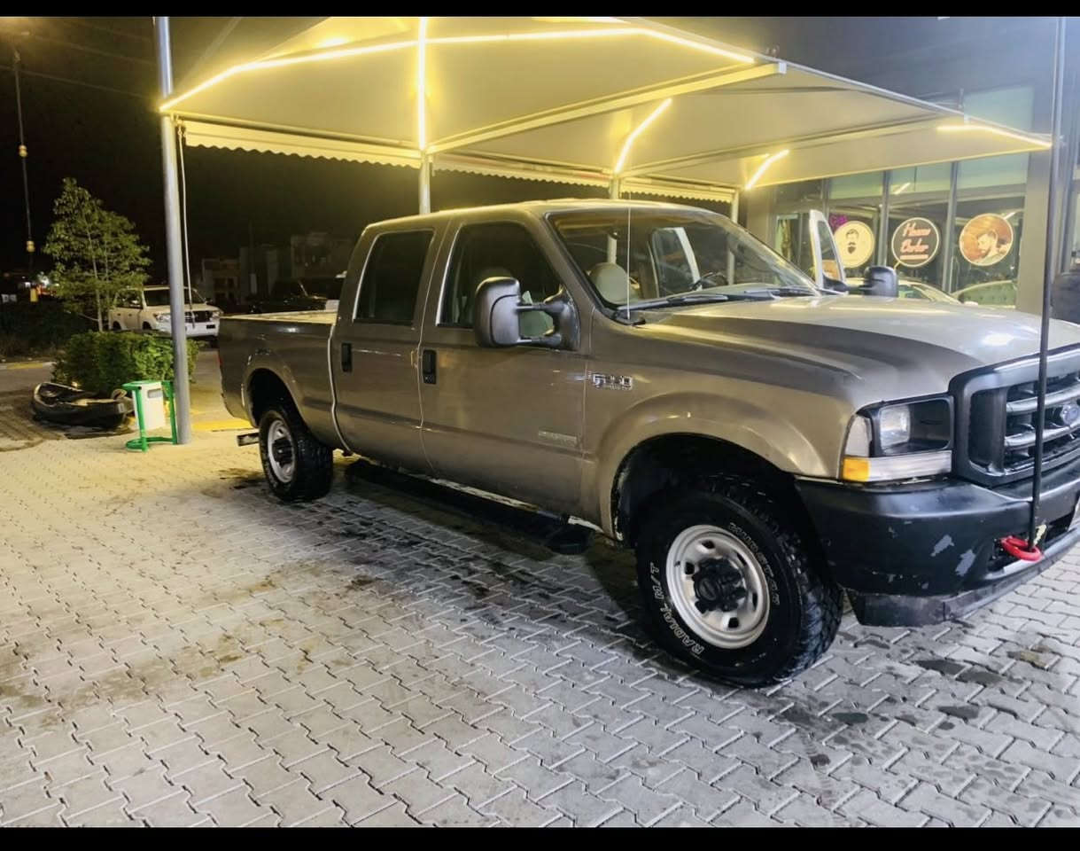 4+4 
فورد ف٢٥٠ گاز سوپه ر  موديل ٢٠٠٥ 
گيرومه كينه به شه رت  ئه كسلو ده بل ئه كسل به شه رت 
تازه جوار ويلو تايه م بو به ستوه 
ته قه و ره قه ى نيه سه يا ره كه هـي مه عر ره ز نيه هى ژير خومه 
سه ياره كه مزايده يه  كتابي مزايده ى له گه له  
ژماره موبايل :***********)***********)
