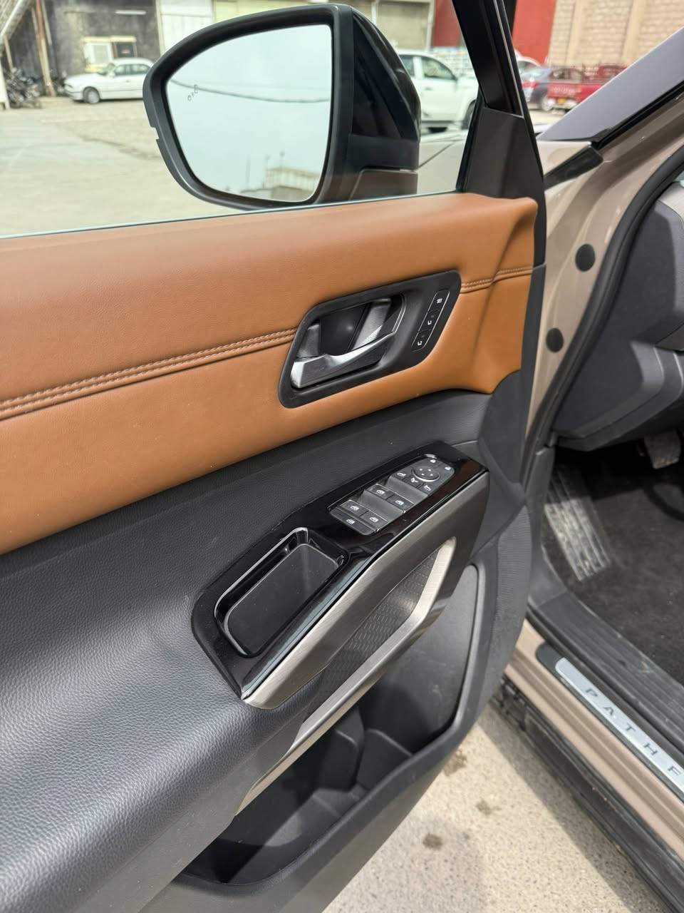 نيسان پاسفندر فول مواصفات رقم شاصي موجود مكان سياره كركوك سعر 277/ ***********
