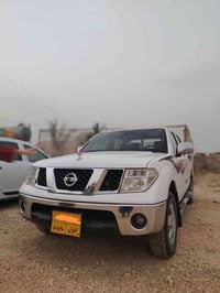 Navara 2009 نيسان نيفارا ٢٠٠٩  مابيها اي نقص سيارة نضيفة سنوية باقي حت...