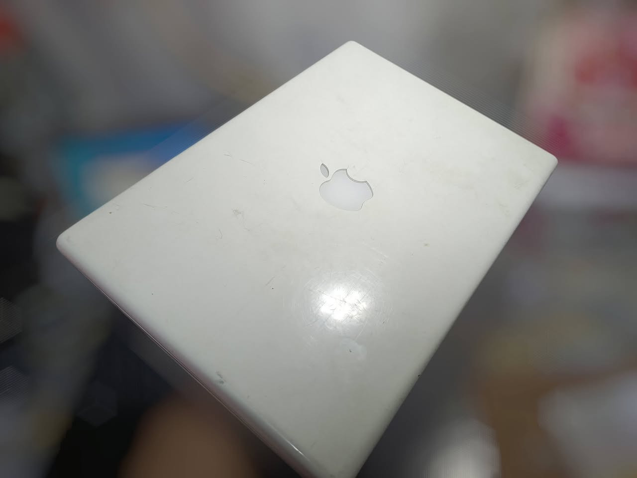 السلام عليكم عندي لابتوبين للبيع

الاول hp يشتغل زين وبيه برامج الاوفس مفعلات وويندوز 10 مفعل والاستهلاك مستقر رام 2 وذاكرته 300 ويشغل العاب مثل فيفا 14 وبيس 2017 وغيرها ، بي شكم ضربة بالظهر بس ما ماثرات عليه والبطارية منتهية

الثاني ماك بوك بدون نظام بس يشتغل كلشي مابيه تگدر تنزل عليه نظام ويندوز اذا هاي والابتوب من السويد وراماته 4 وقوي بس بدون بطارية

محولاتهن الاصليات موجودات اثنينهن

رايد ابيعهن ب 250
واكو توصيل داخل بغداد
مستعجل على بيعتهن


**إذا كنت صاحب هذا الإعلان وتريد حذفه لأي سبب، رجاءا أرسل رسالة إلى الدعم الفني**