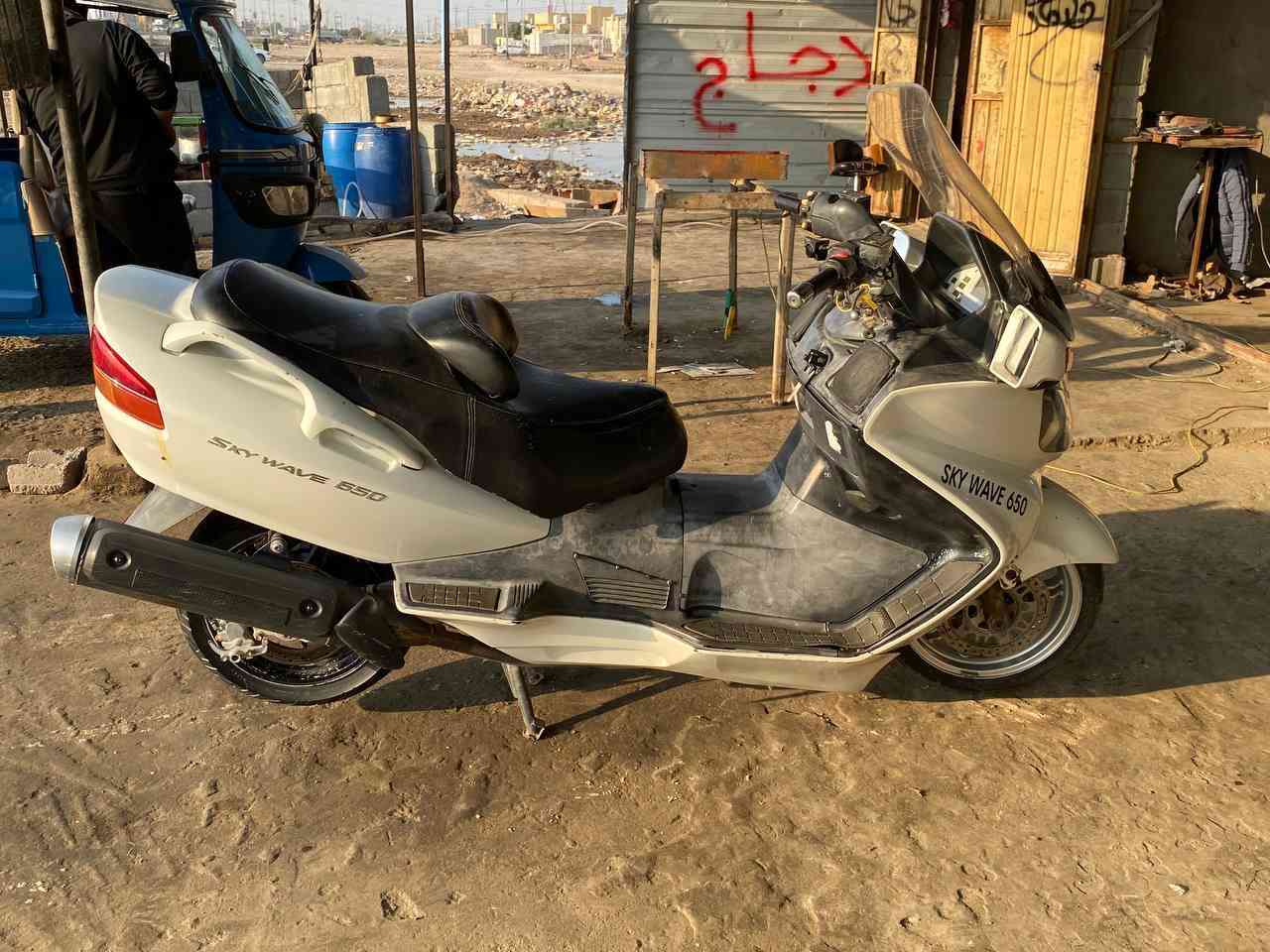 السلام عليكم ورحمة الله وبركاتة دراجة سكاي ويف 650 بحالة جيده للبيع الاستفسار ***********
