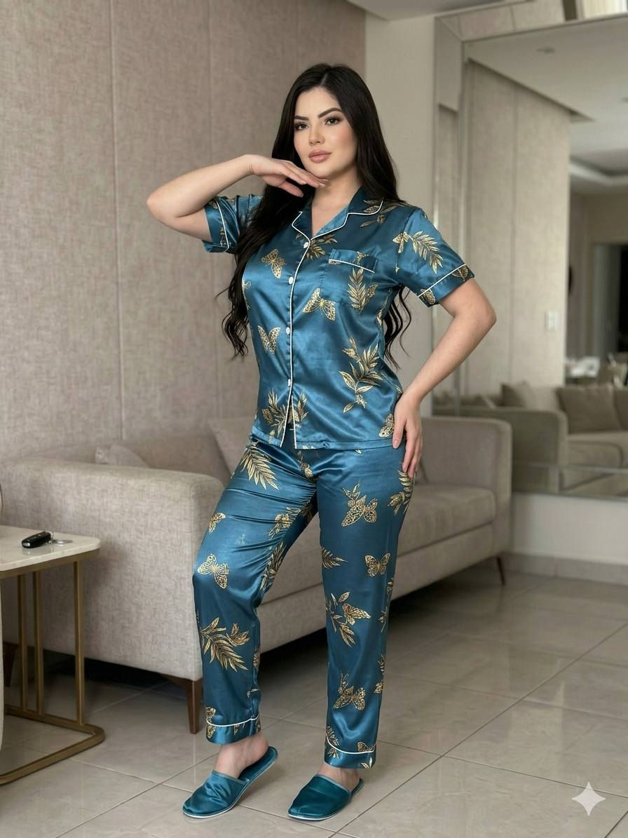 ✨ نامي كالأميرات.. سحر الستن ودلع "" بين يديكِ! 🌙☁️
​لأن جمالكِ يبدأ من راحتكِ، صممنا لكِ كولكشن البجاما الستن الذي يجمع بين ملمس الحرير الفاخر والتصاميم العصرية التي تبرز رقتكِ.
​✅ لماذا ستعشقين بجاماتنا الستن؟
​ملمس حريري فاخر: أقمشة ستن ناعمة جداً على البشرة، تمنحكِ شعوراً بالخفة والبرودة المثالية.
​تصاميم شهد مودرن: موديلات أنيقة بلمسات عصرية تجعلكِ متألقة في منزلكِ وكأنكِ في أرقى المناسبات.
​ألوان تخطف الأنظار: تشكيلة ألوان زاهية وراقية تحافظ على رونقها ولمعتها حتى بعد الغسيل المتكرر.
​قياسات مريحة: قصات مدروسة تضمن لكِ حرية الحركة الكاملة مع مظهر "كشخة" ومرتب.
​📍 العنوان: بغداد / الشورجة / شارع السموؤل - قرب خان مرجان.
​📲 للتواصل والطلب المباشر (واتساب):
​👤 أبو ريماس: +9647901151252
​👤 أبو هاجر: +9647736501999
​👤 الإدارة (أبو محمد): +9647702655858
​👤 مسؤول الصور والتواصل: +9647723457180
​📢 انضموا لعالمنا وتابعوا جديدنا دايماً:
​🔹 قناة الواتساب: اضغط هنا للاشتراك
​🔹 تيليجرام: IraqiHousechannel1
​🔹 تيك توك: iraqihousecenter
​🔹 فيسبوك: أصالة البيت العراقي
​أصالة البيت العراقي.. راحتكِ هي سر أناقتنا! 💖


**إذا كنت صاحب هذا الإعلان وتريد حذفه لأي سبب، رجاءا أرسل رسالة إلى الدعم الفني**