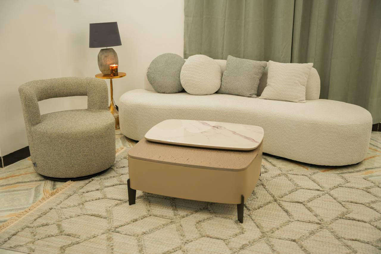 🚨 عرض محدود — شقة للبيع بموقع حيوي
📍 شارع ميثم التمار خلف كراج السيارات
🔹 مساحة 65 م²
🔹 غرفتا نوم مريحتان
🔹 مطبخ عملي مؤثث بالكامل
💥 تحتوي على سبالت عدد 2
💥 طاقة شمسية تغذيك بالكهرباء 24 ساعه
💥 مصعد شغال 24 ساعه

مناسبة للاستثمار والدخل الإيجاري.
📞 للحجز والاستفسار: ***********
واتساب متوفر
