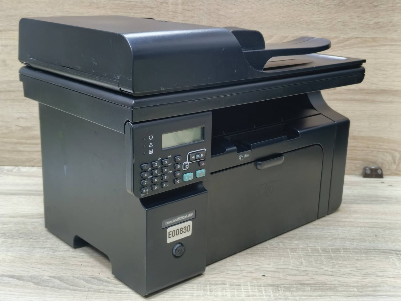 طابعة hp موديل laser jet M1212MFP اسود وابيض ليزري  مستعمل بحالة ممتازة سعر الحبر 10 الف تطبع 1600 نسخة نوع الحبر باودر سرعة طباعة 18 ورقة بالدقيقة وجه واحد استنساخ طباعة سكنر  تحتوي على فيدر لطباعة الملازم ومجموعة اوراق بامر واحد مع امكانية استخدامه في الارشفة الالكترونية 🚦سعر الطابعة 145 الف 🚦مع كاترج جديد وكيبل كومبيوتر وكيبل كهرباء وقرص تعريف للطلب *********** / *********** يوجد توصيل لكل المحافظات نسبة نظافة الجهاز ,90% ضمان تشغيل وفحص...
#الصفوة
#طابعتي

