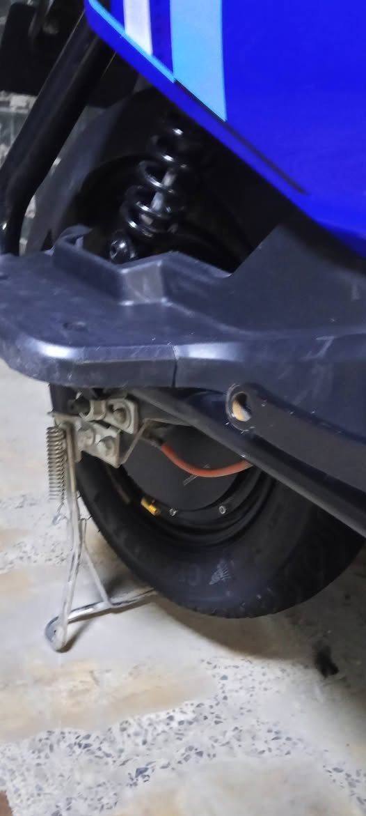 السلام عليكم 
دراجه شحن حجم 16للبيع الدراجه كامله ما ناقصه شي براطيته نضيفه نضام تشغيل سويجين و بصمتين السعر 300//رقم الهاتف ***********
