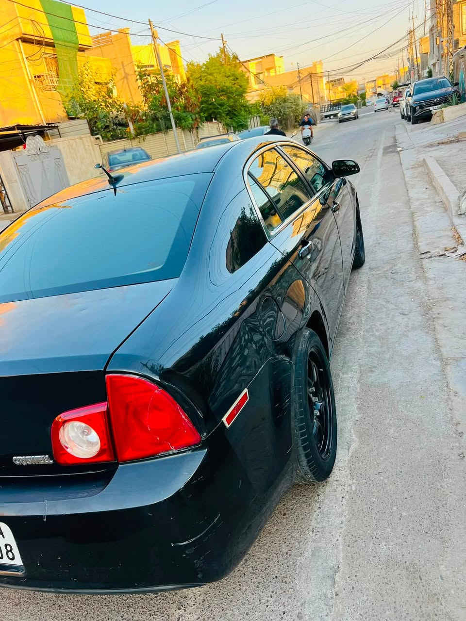 السلام عليكم
ماليبو ٢٠١١ امريكي للبيع
محرك ٢٤٠٠ دوش 
كير ومحرك مكفولات 
كهربائيات سليمة ١٠٠%
دواخلها نظيفة 
تبريد ثلج 
السيارة بدون قطرة صبغ 
مكانين بارد فقط 
سنوية لغاية ٢٠٢٨ تحويل ثاني يوم
السعر ٥٨ وبيها مجال 
العنوان بغداد الدورة
للاتصال ***********
