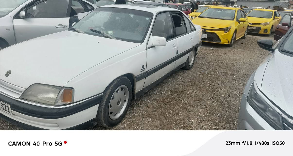 اوبل اوميكا موديل 92
وماكينه 20
للبيع السعر 40 وبيها مجال 
استفسار خابر على هذا الرقم 
***********
