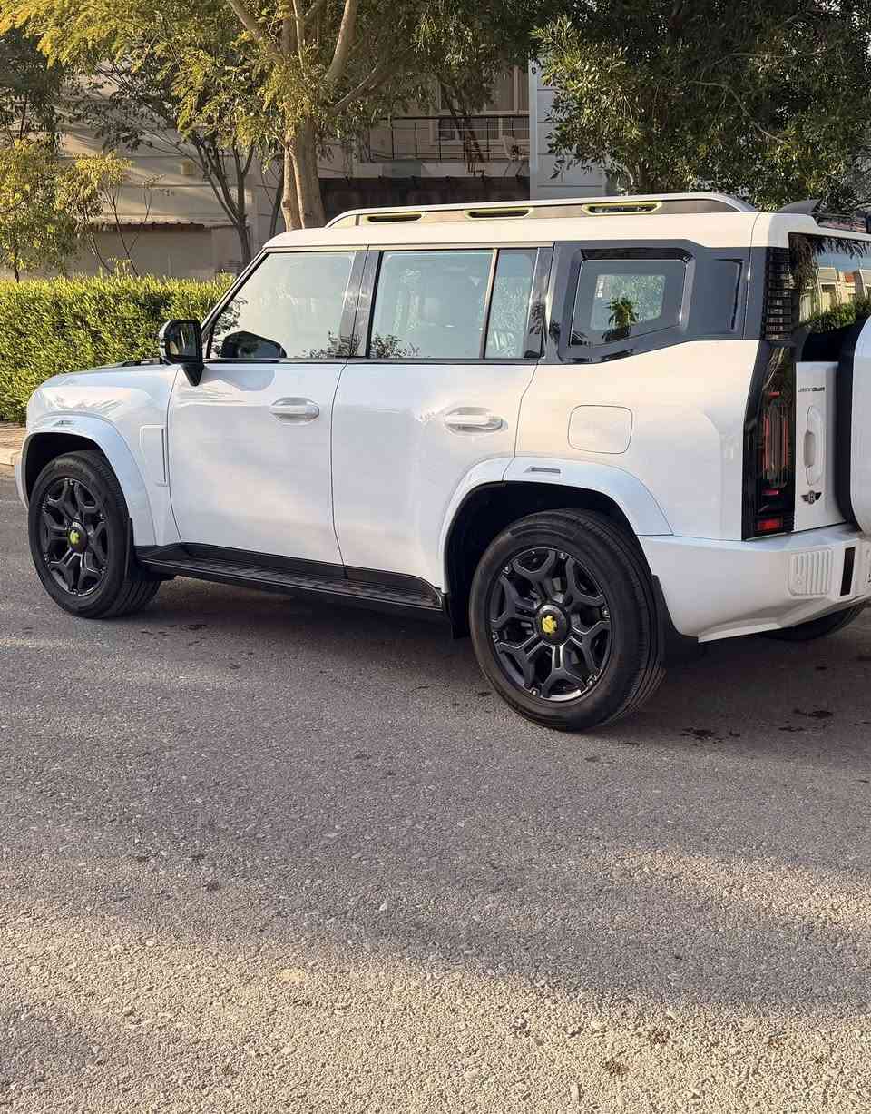 جيتور T2 لاكجري موديل 2025 مكفولة كفالة عام اللون ابيض بلاد قطعة مميزة ضمان وكالة هارلم مكفول كفالة عامة من كلشي

المواصفات
محرك 2000 تيربو
فتحة سقف بانوراما
حساسات امامية وخلفية
كاميرات 360
كشنات جلد
كشنات تبريد
تبريد قطعتين
شاشة عرض حجم كبير
ثلاجة
تشغيل عن بعد وبصمة عدد 2
مصابيح LED كاملة
ناقل حركة 7 سرعات
اوامر وتحكمات صوتية
مثبت سرعة
رادارات جانبية
حساسات اصطفاف
قيادة ذاتية
توقف تلقائي لتفادي الصدمات

رقم صاحب السيارة 
***********
