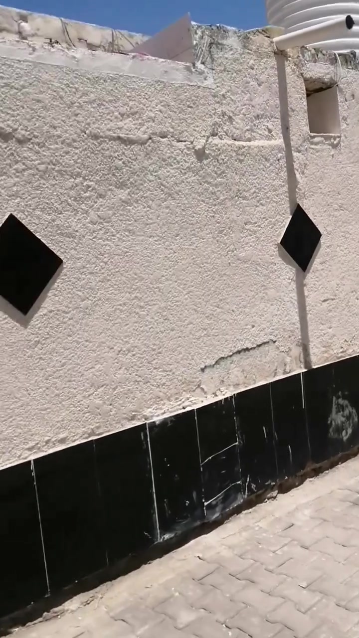 مكلف بالنشر  

بيت للبيع بناء طابوك سقف كونكريت مسلح طابو زراعي المساحه ٢٨٠ متر ٣ غرف وبراني ومطبخ وهول وصحيات خارجيه  نهاية جسر عبد الله عويز من جهة المسبح
السعر ٨٠ مليون  وبي مجال بسيط
للاستفسار الاتصال على الرقم
***********
