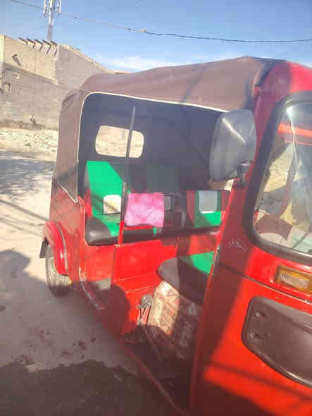 يالله سلام عليكم تكتك 2018/11/27 تكتك خير من الله نضيفه تجي تكلب وشوف وتقتنع يالله رقم وسنويه نصبتها حلوه عارضها 5ملايين وبيها مجال حك جيه *********** ملاحضه تحويل بيوم لي يعجبك
