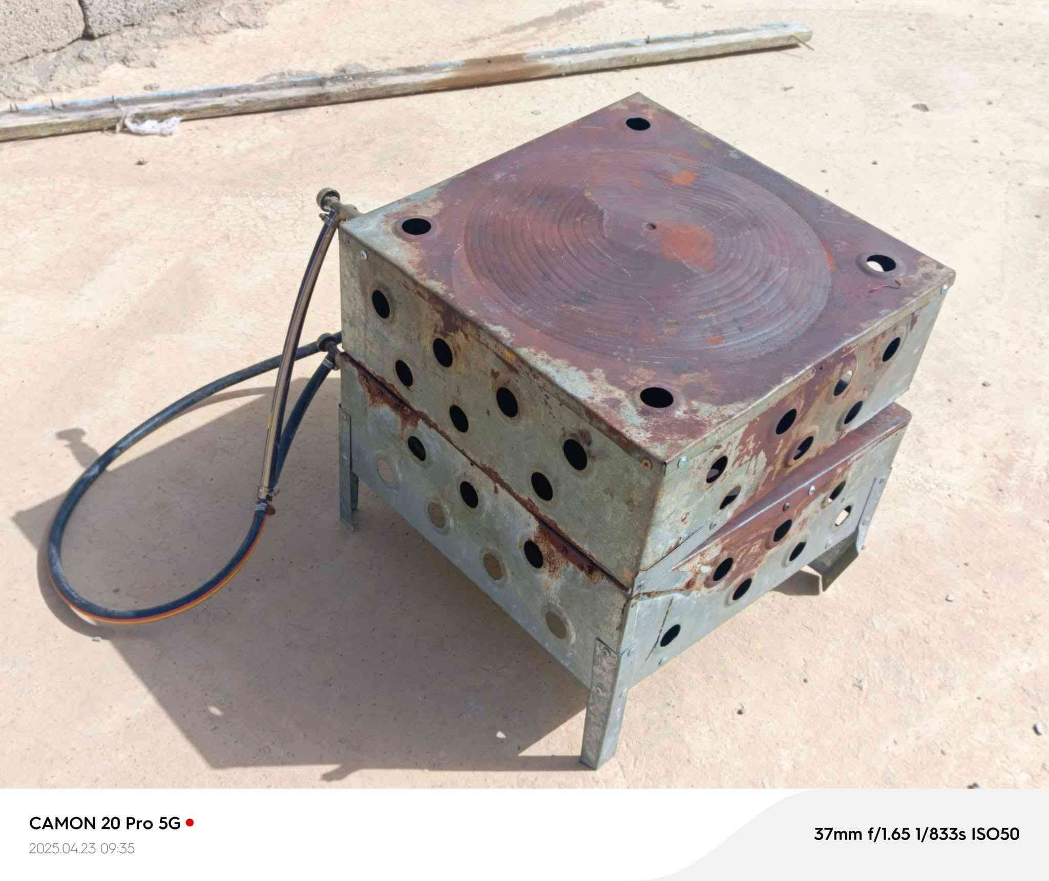 السلام عليكم تنور للبيع شغال كلها نضيف للاتصال ***********
