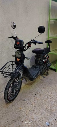 دراجه شحن • ٥ بطاريات • تايرات جديدة