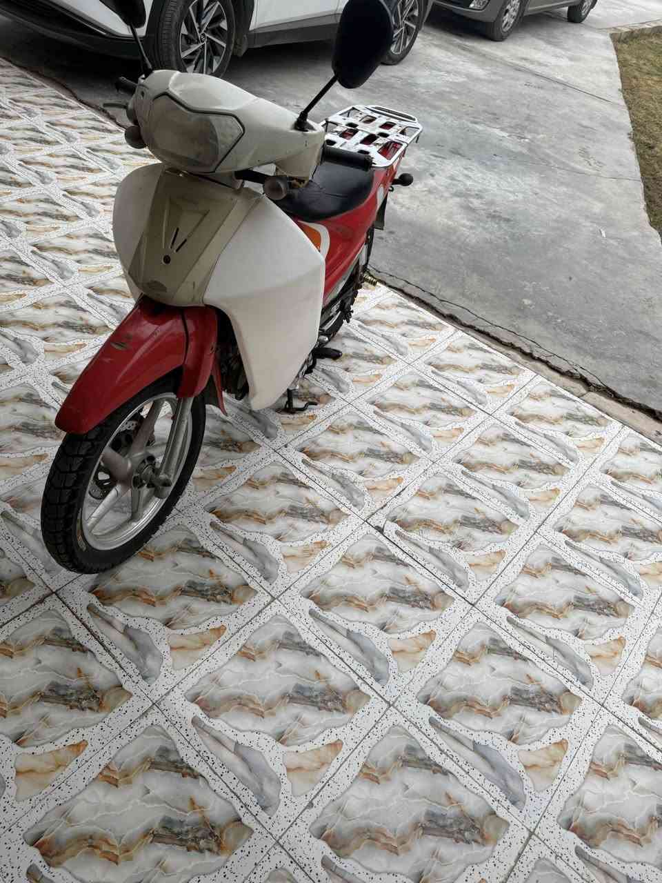 لبيع سرفيس 2016 مكينه ممفتوحه عل شركه مطور كله بلاد كهربيات كله شغاله  السعر 550 وبي مجال لشراي ***********
