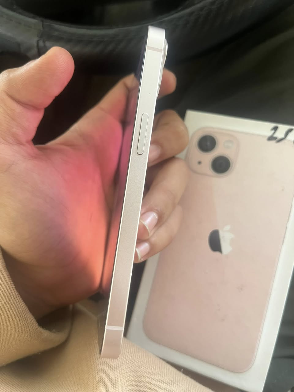 13 عَادي
ذاكره ٢٥٦ 
بطاريه ٩١ 
مبدل شاشه نوعيه ممتازه 
٥٢٠ وبي مجال بسيط 
واتساب ‏‭   ٠٧٧٤ ٧٩٩ ٩٢٤٧‬
