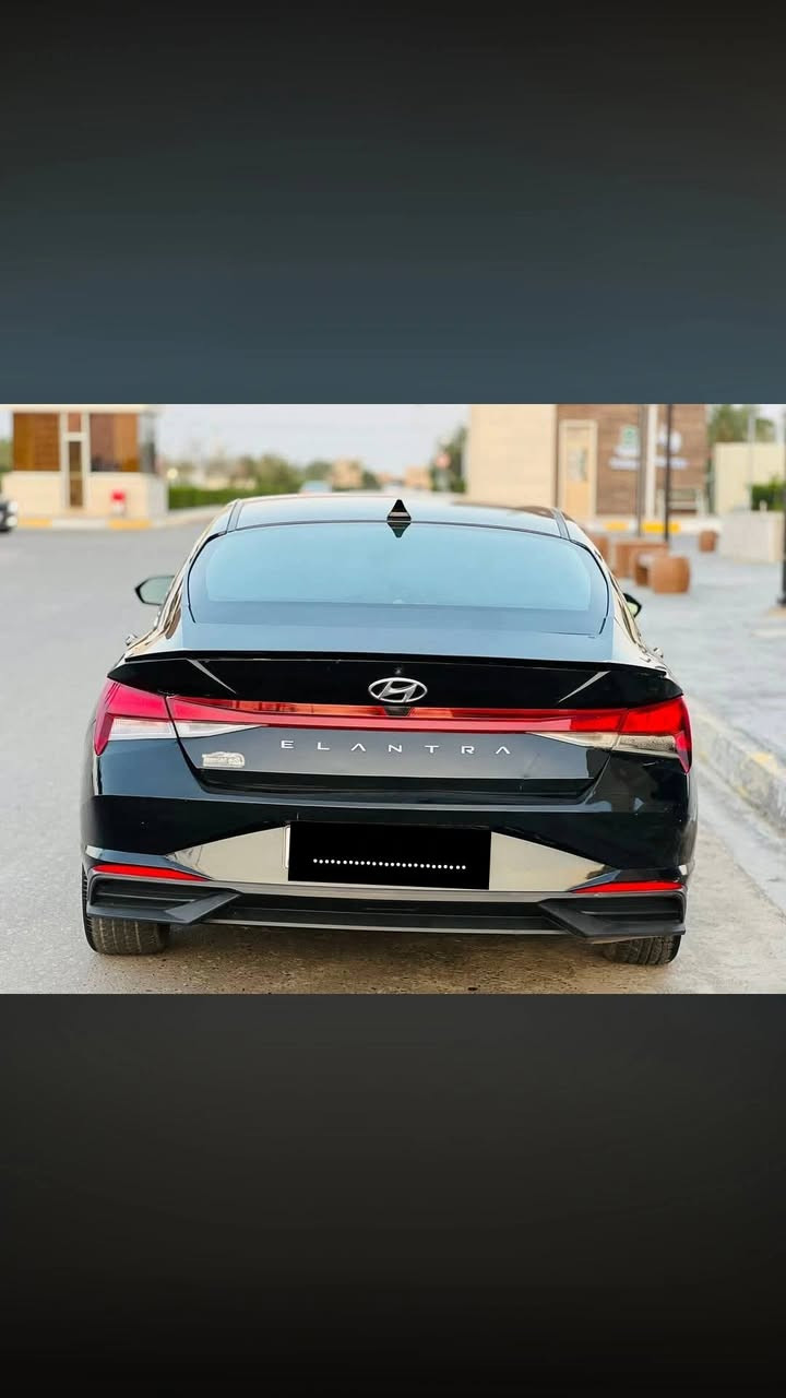 سلام عليكم النترا 2021 خليجي مكينه 2000 دوش سياره رقم سليمانيه جديد شرط التحويل  بيه صبغ قبق جنطه وجاملغ امامي بدون دواخل سياره ماشيه 100 الف كير مكينه كفاله تبريد صدر كله جاهز السياره ب130 وبيه مجال العنوان بغداد رقم الهاتف ***********
