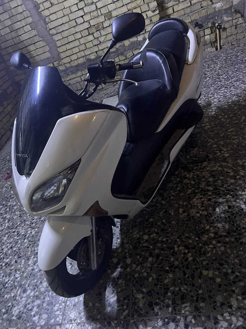 فورزة 09 كرستال 
1-مكفولة كفالة عامة 
2-كهربائيات كلهة شغالة
3-ومكينة كفالة 
4-دبلات جدد 
5-اكزوز رياضي
6- دوسات نيكل
7-  كلوب جنطة
8- اربع تحويلات 
9-مري بلاد
10-قبضات نيكل
11- كفرات بلاد بيهة فقط كسر اصبعين واضح بل صور 
12-دهنهة كلة اومتل وبانزين محسن دراجة مال جني سعر 1400


**إذا كنت صاحب هذا الإعلان وتريد حذفه لأي سبب، رجاءا أرسل رسالة إلى الدعم الفني**