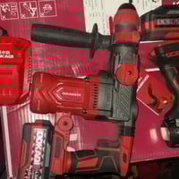 دريل همر • دوكاكي • بطاريتين