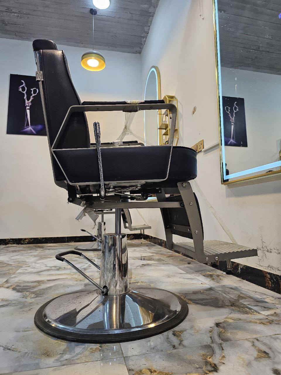 السلام عليكم
للبيع ...
كرسي عدد 2
مرايه عدد 2
رف عدد2
ميز عدد2
مغسله 1
...للمعلومه الكرسي ممستخدم ابد.. 
للتواصل0772509135


**إذا كنت صاحب هذا الإعلان وتريد حذفه لأي سبب، رجاءا أرسل رسالة إلى الدعم الفني**