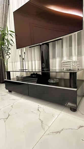 اغراض للبيع
ميز وسطي جام مع ٣ طبلات سعر ٨٠ الف قفل
ميز تلفاز وبي مجرات ثنين سعر ٧٠ الف قفل
زولية قياس ٢*٣ ماركة فرش خورى  سعر ٢٠٠$ قفل
الاسعار قفل مو متواجده ع فيس تواصل ماسنجر او واتس على الرقم ***********
الاغراض نظافتها مية بالميه اي عيب مابيها
