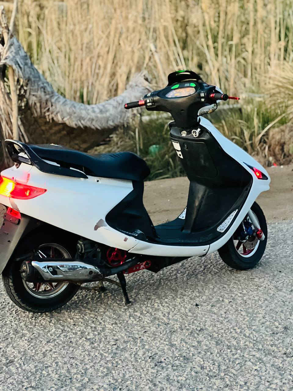 سلام عليكم
دراجه فراشه مامفتوحه 
مكينه ماكس
مزوده
ويل رياضي
شيال رياضي 
يدات رياضي 
دراجه جاهزه مانقصه اي شي السعر 550
الاتصال ع الرقم
***********
