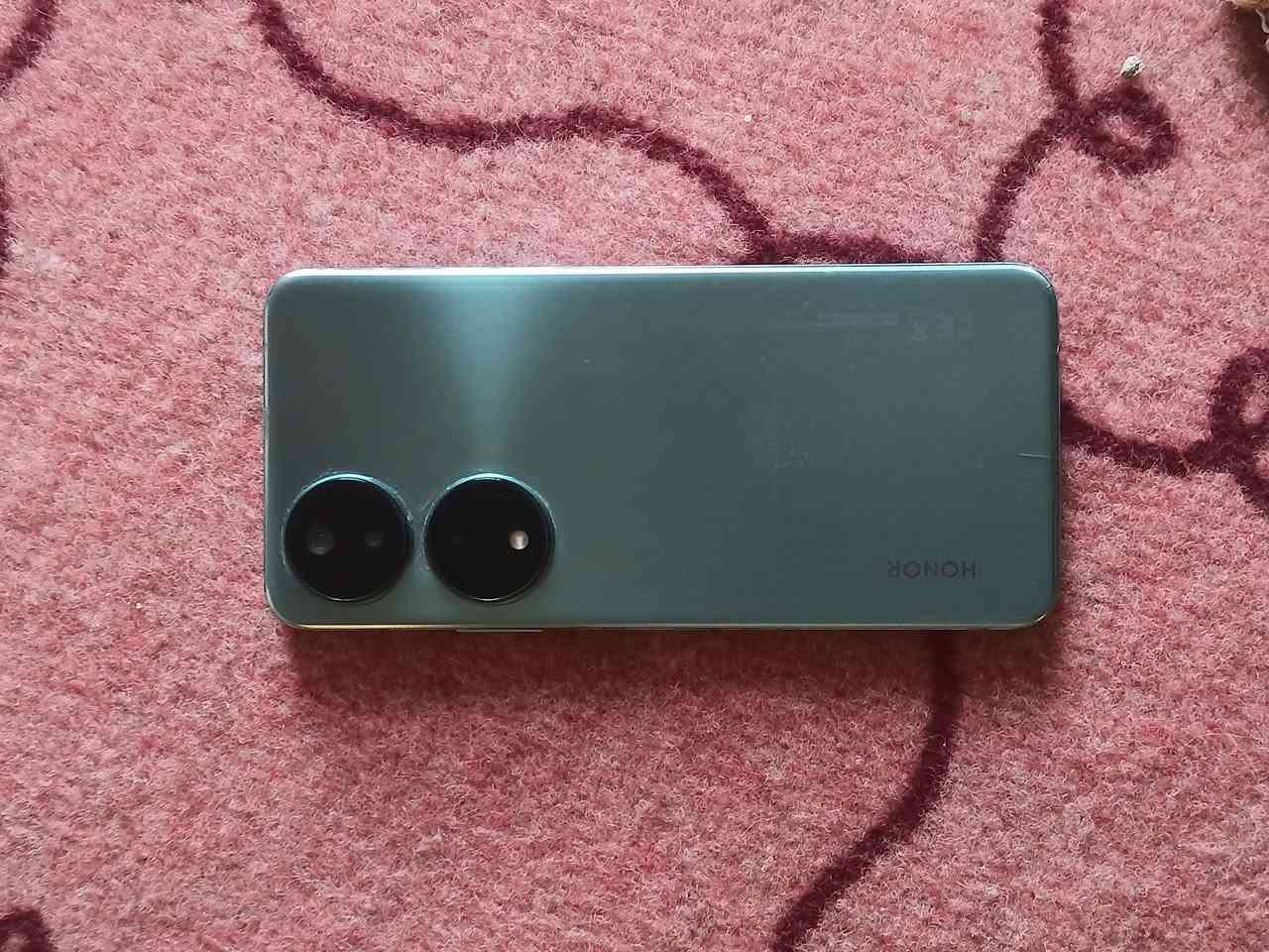 للبيع جهاز واكف بس فقط البورد انطيك شرط كل غراضة شغالة ايسي شاشة كامرات وذا تريد تصلحة انطيك ضمان فقط البورد واكف.... ***********تريد قطع غيار منة عادي ابيعلك تريد الجهاز كلة بكيفك
