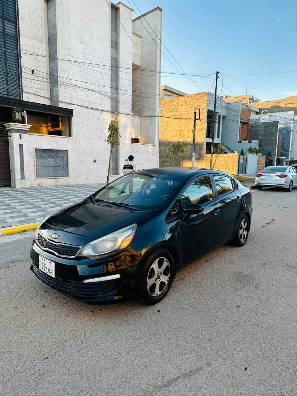 للبيع كيا ريوو 2017
رقم بغداد الدولي الجديد 
هزه جديده 
سنويه جديده بأسمي 
محرك 1600 
كير AT
ويل كب بلادي 
تبريد ممتاز 
تدفئه ممتازه 
شاشه كبيره 
تحكمات ستيرن جهتين حاكيه أتصال بلوتوث 
داخل جداً جداً نظيف 
أرضيه مغلفه جلدد 
صدر نظيف باتري جديد
ماشيه 97 
سياره جداً نظيفه وخاليه من كل نقص
وارد من أمريكا جاملغ خلفي أيسر 
ليبل واحد بدون تبديل نهائياً 
جهة السائق صبغ من امريكا فقط فقط
السعر 94 ورقه 
مكاني الغزاليه 
*********** بغداد, العراق
