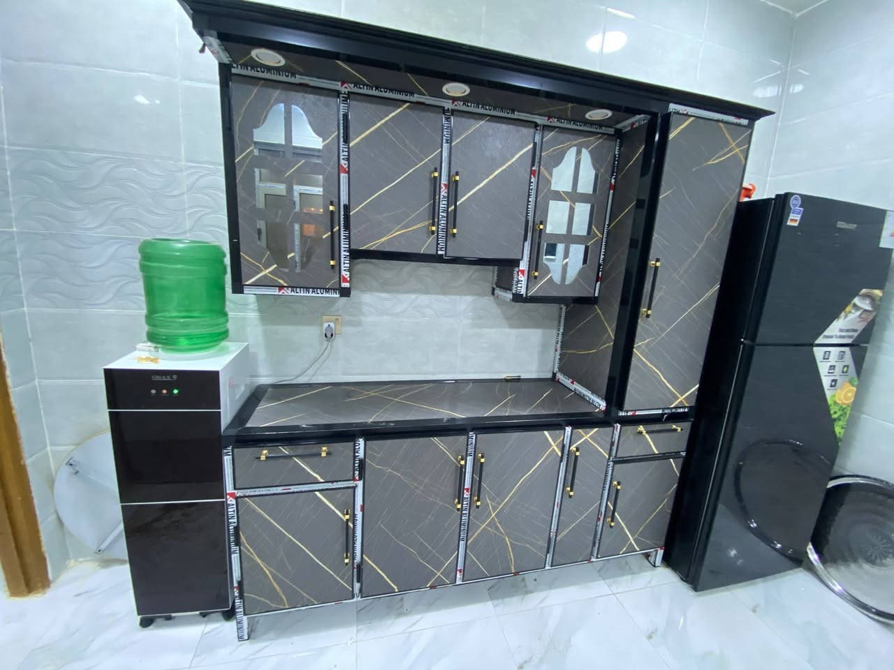 السلام عليكم كاونتر البيع     القياس الكاونتر مترين والسنك متر  نضافه 95بل 100جديده السعر 500بي مجال المكان الشرطه الخامسه نهايته دوانم


**إذا كنت صاحب هذا الإعلان وتريد حذفه لأي سبب، رجاءا أرسل رسالة إلى الدعم الفني**