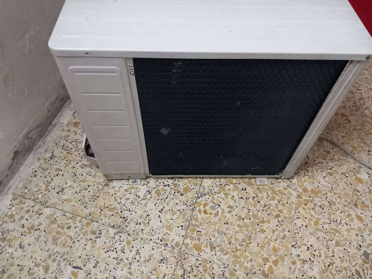 السلام عليكم سبلت النظافه 99% 
بغداد الحريه 
كل شي ما بيه كفاله 
السعر 450 وبي مجال 
***********
