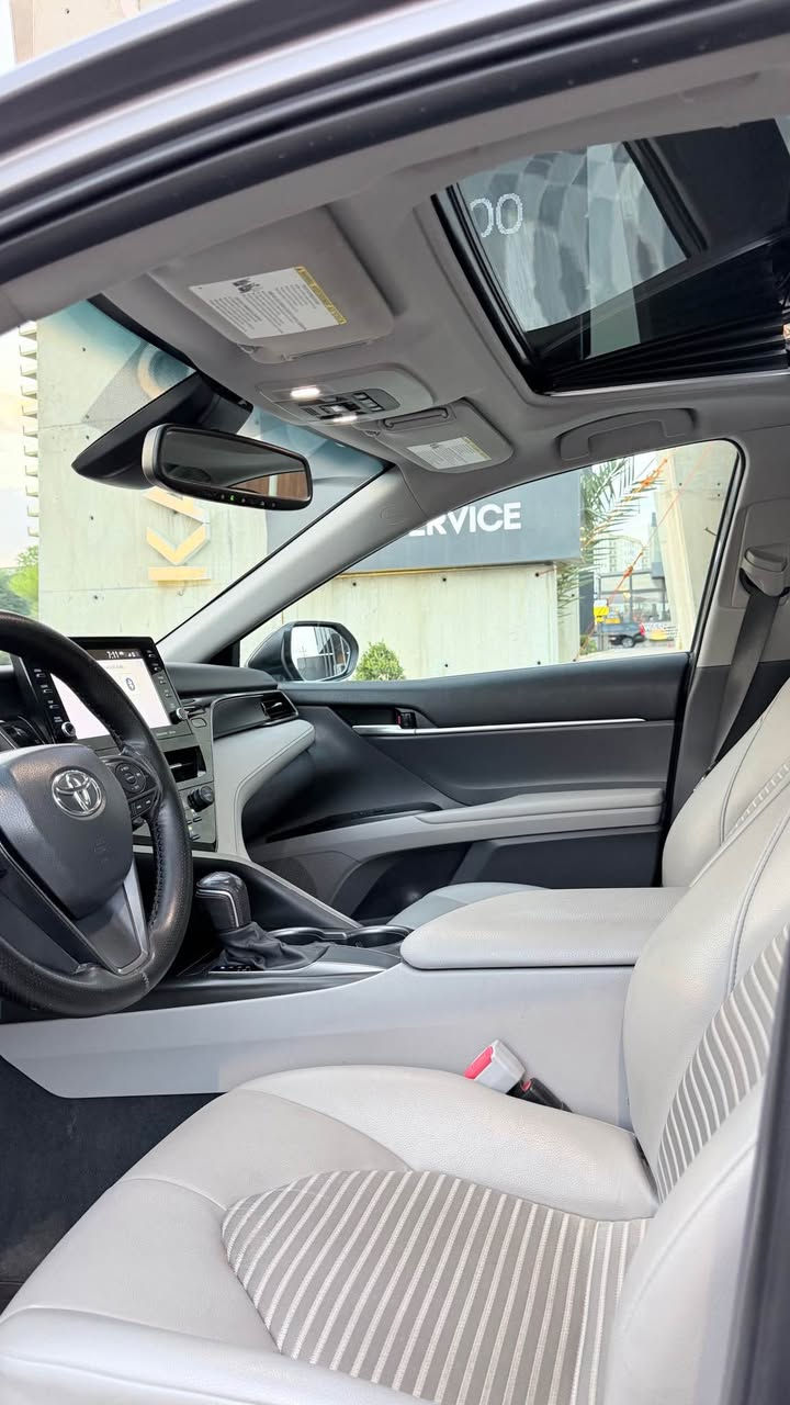 Toyota camry 2021 se++ 
سەیرەکو فول مواسە فاتە سلایتە خوتی جادە یە مەکینەو گێڕ بە شەرت رادار بە شەرت یەک پارچەی بۆیاخە بێ ناو ئێرباگ 
بەس سوکان تەقیوە بیلاد داندراوە تەوە ***********
*********** السليمانية, العراق

