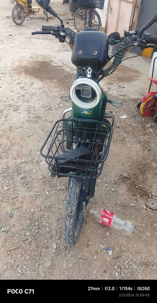 بايسكل شحن بعده جديد خمس بطاريات ..حجم 20 سعر300وبي مجال مكاني الرمادي زنكوره المفرك ***********
