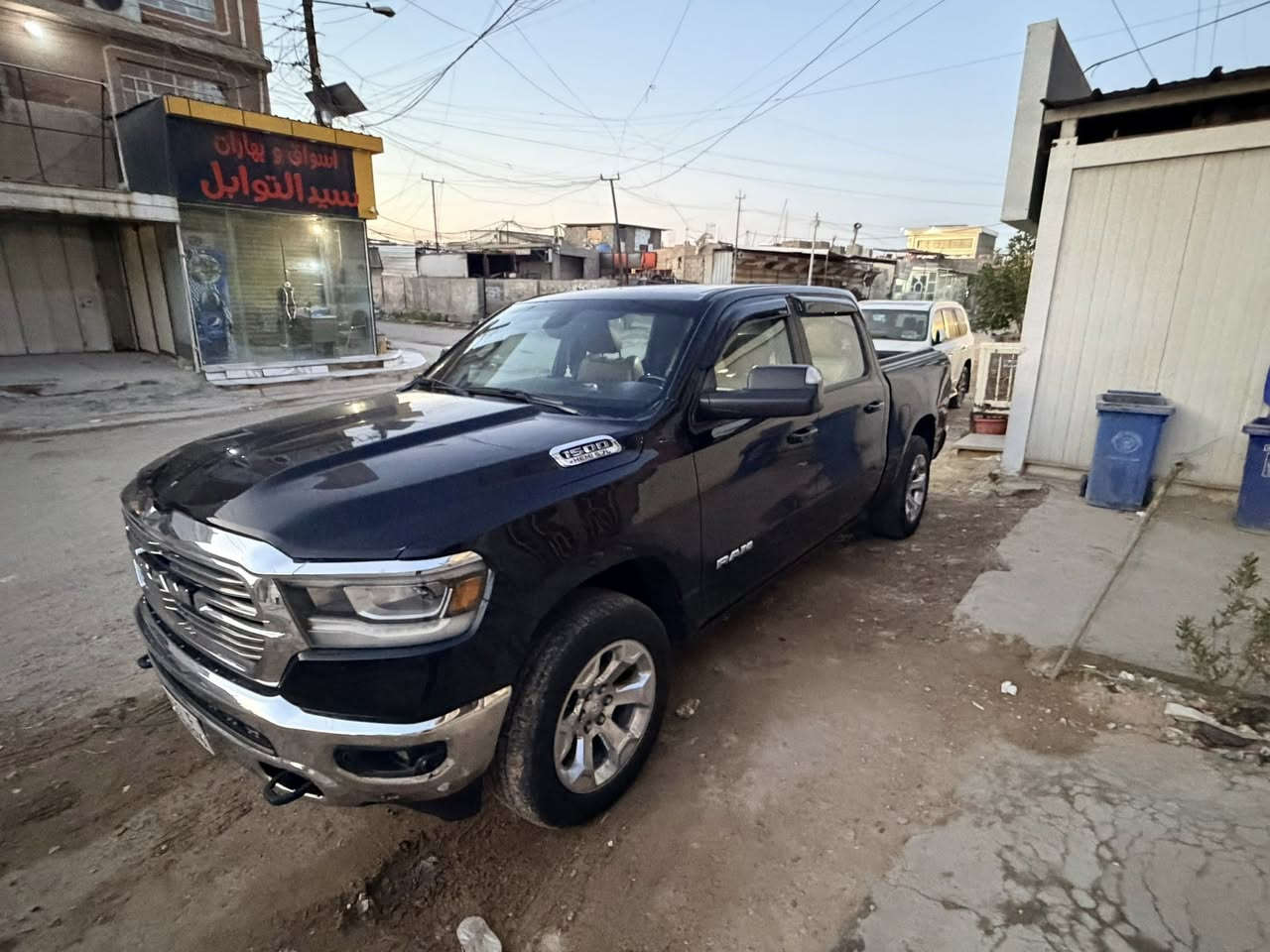 إسلام عليكم
دوج رام  مديل 2022

مواصفات بك هورن  
سياره وارد أمريكي 
ضرر جاملغ  وبنيد ولقماره محولبه بس مابين 
  مكينه 8v هيمي مسويله برمجه بانزين عادي   
  شاديهله نجوم روز رايز 
دواخل جلد 
كشنات تدفه 
تأيرات نص عمر  

مكان سياره بغداد    

سعر 265. وبيه مجال ***********
