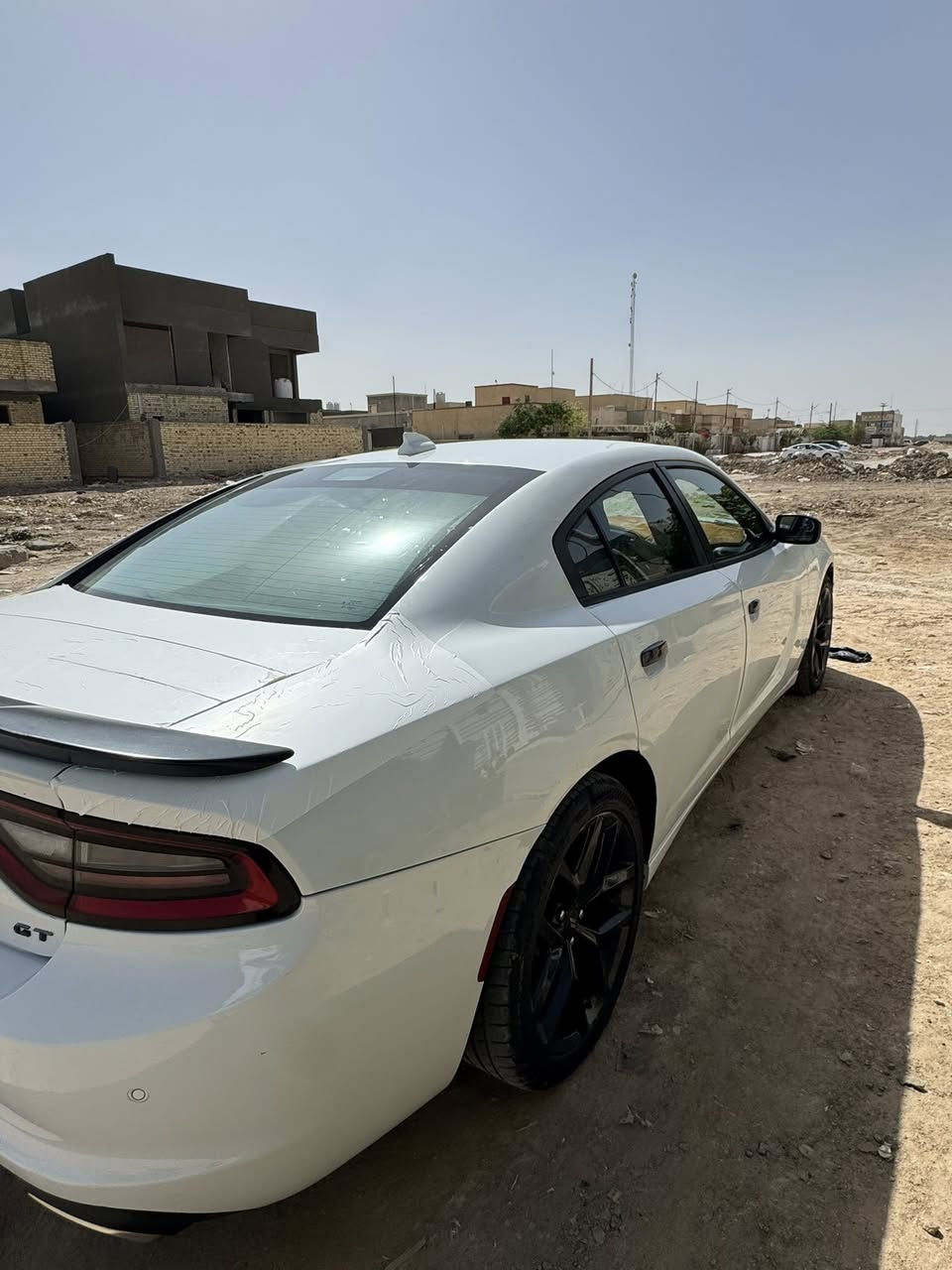 للبيع جارجر SXT موديل 2023 اصل ابيض اللون رقم مثنى  انكليزي
محرك 6 سلندر
تشغيل عن بعد
شاشة وسط متعددة
تحكمات ستيرن
مثبت سرعة
نظام مانع انزلاق
حساسات خلفية
اضاءة LED
كاميرا خلفية
السيارة ماشية 90  الف
كير محرك مكفولات سيارة مامتعوبه ولامشتغله خط نظيفة مال جناي 

بيه صبغ سياره يحب تفاصيل اكثر يتصل على هذا رقم لو يتواصل واتساب 

🟪 السعر  ::188 ورقة وبيه مجال 
للإستفسار الاتصال على الرقم ***********
مكان السيارة ::السماوة.
