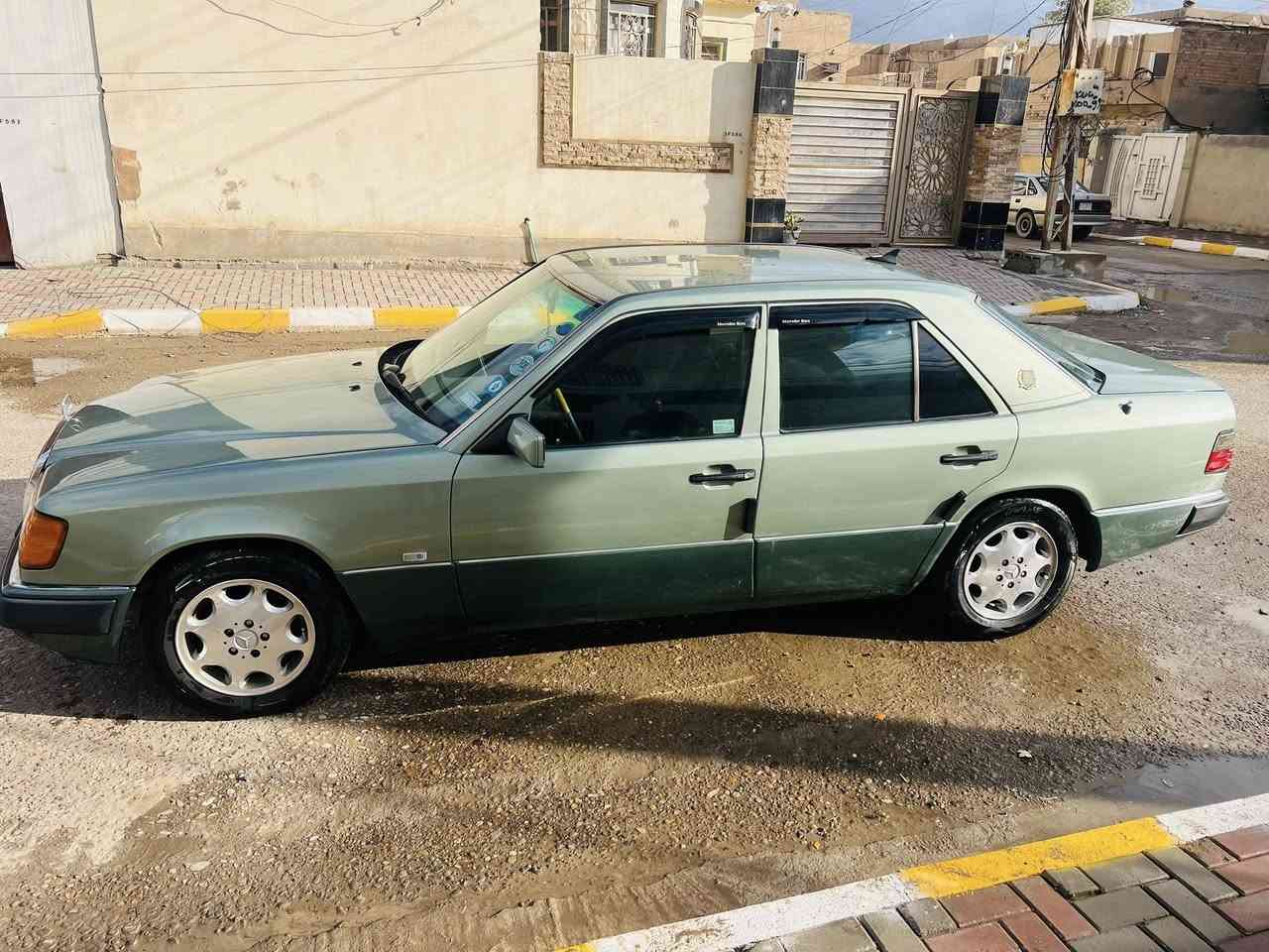 سلام عليكم مارسيدس 1988محور Vvt2500 السيارة نضيفة بمعنى الكلمة صدر جديد تايرات قواعد دبلات سليمة مصبوغة عام اثر جراد رقمها بغداد لل2026 سعر 75 وبيها مجال
للستفسار ***********-*********** المكان سامراء
• تعديل (8)
