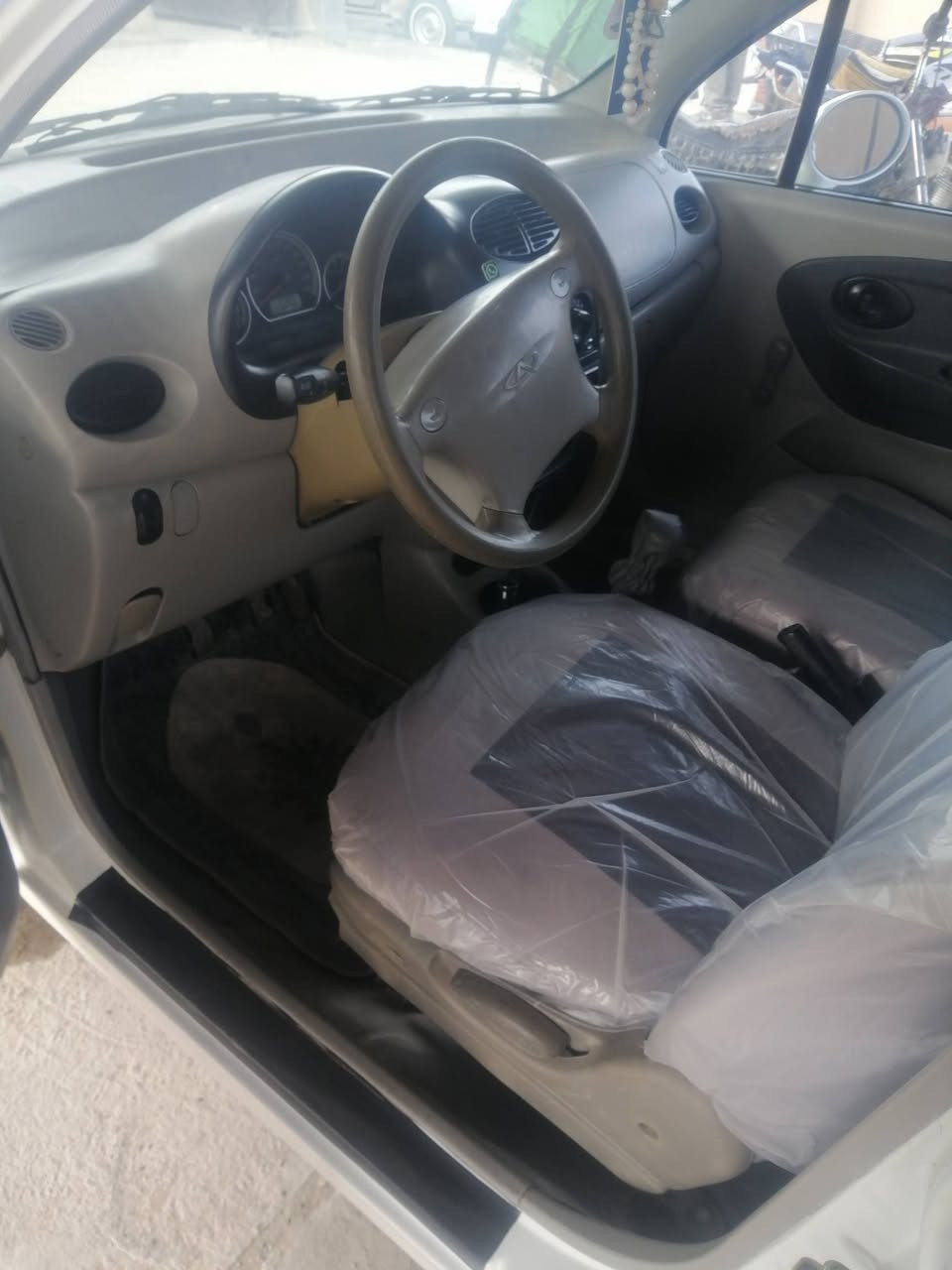 السلام عليكم كيوكيو موديل 2013 كير عادي لبيع لسعر ٣٥ وبيهه مجال للاستفسار الاتصال ***********
